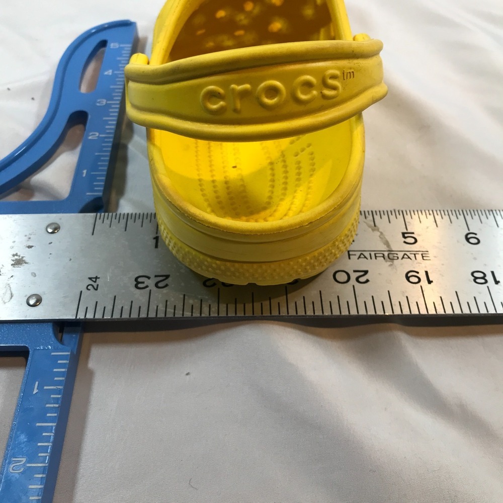 Crocs Yellow Clogs Slip On Casual Beach Garden Comfort Shoes M4 W6 Lightweight - Picture 16 of 16
